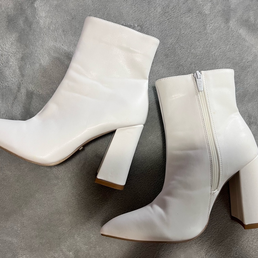 Elegant White Ankle Boots